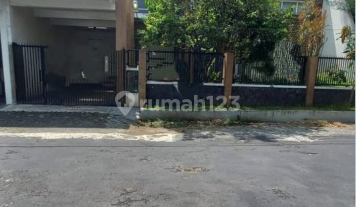 Rumah Terawat Ready Huni di Bukit Dieng Malang Kawasan Tenang Rumah Terawat Ready Huni di Bukit Dieng Malang Kawasan Tenang