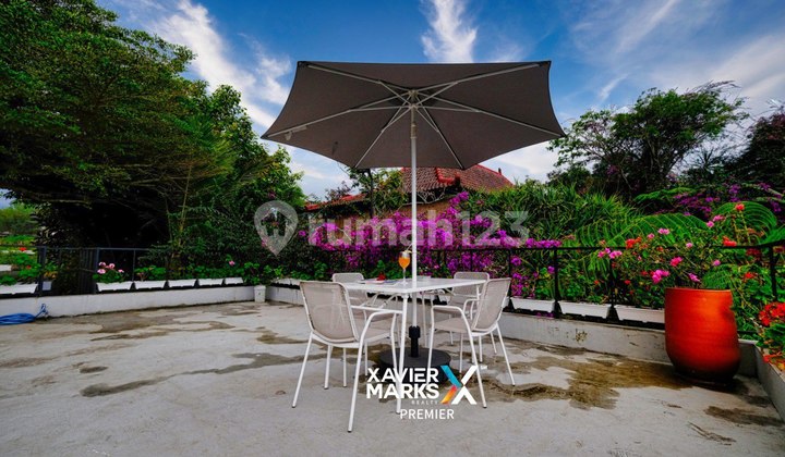 Villa Eksklusif Javanese Tropis Modern Siap Operasional di Bumiaji Batu