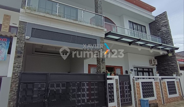 Luxury House with Rooftop in Family-Friendly Area, Pakis Malang Luxury House with Rooftop in Family-Friendly Area, Pakis Malang
