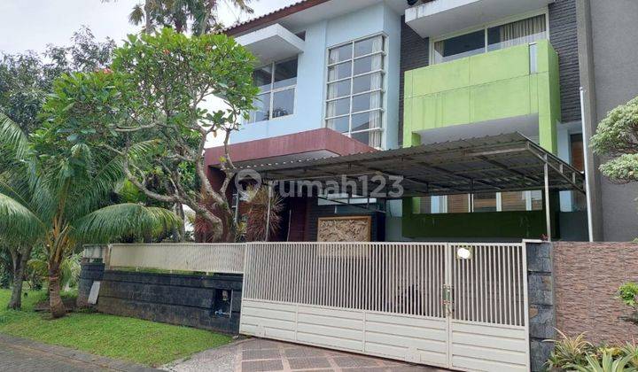 Rumah Mewah Malang di Araya Golf Furnished 8M Nego 1