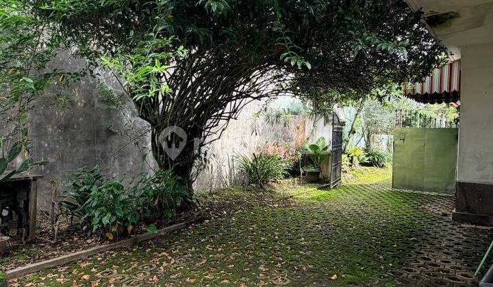 Old Money Homey Vibe House at Zero Main Road, Batu City 2