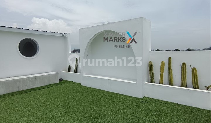 Rumah Mewah Ada Rooftop Family Friendly Area di Pakis Malang 2
