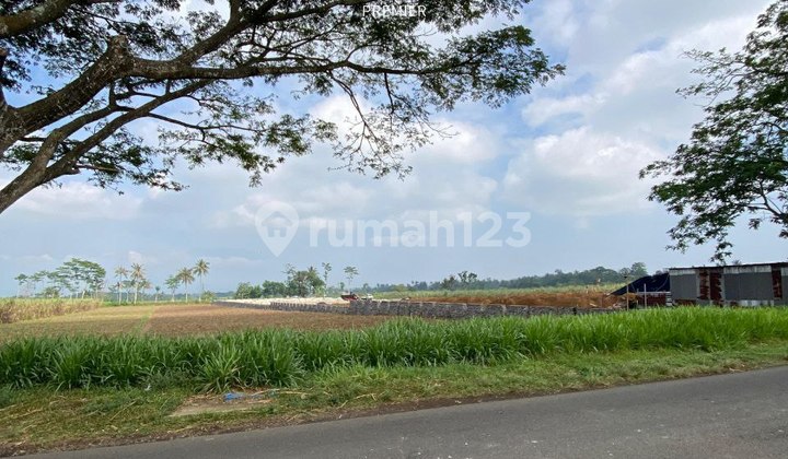 Wide Land Suitable for Investment in Tajinan Malang, Zero Road Frontage.
