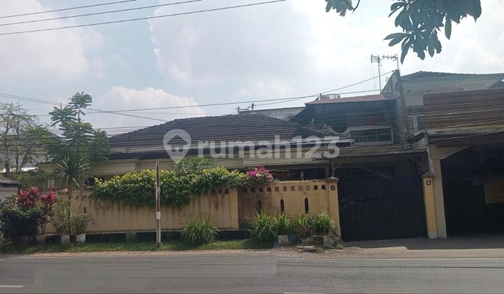 For Sale Classic Aesthetic Well-Maintained Strategic House on Jl Tidar Malang For Sale Classic Aesthetic Well-Maintained Strategic House on Jl Tidar Malang