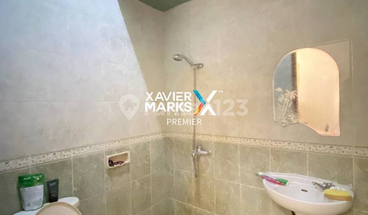 Sturdy Row House on Wide Road at Dieng Peak Malang 2