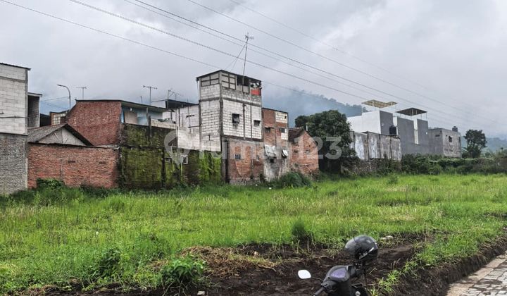 Tanah Luas Dekat Wisata di Ngaglik Batu View Pegunungan