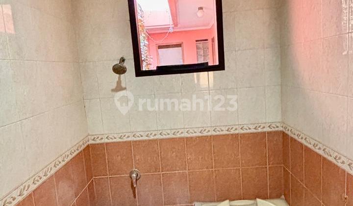 For Sale Flood-Free Hook House in Sukun Permai Malang Main Road Access 2