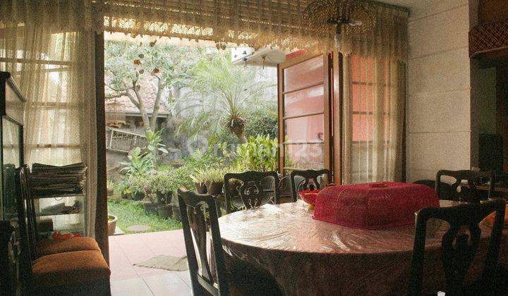 Rumah di Jl. Cipunegara 6