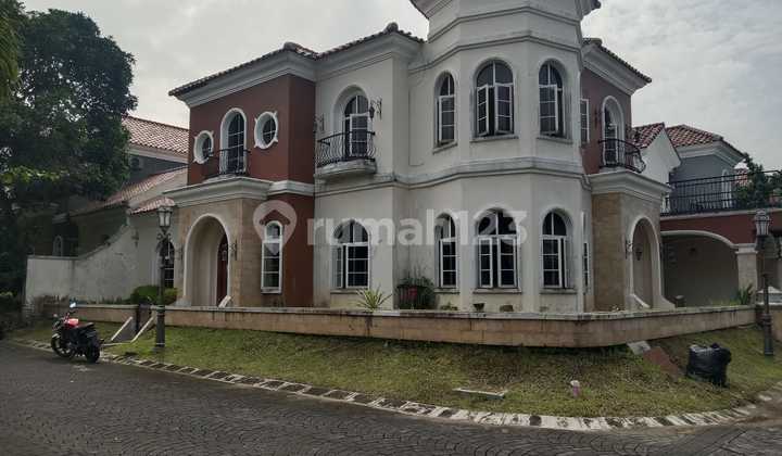 Luxury House Near Campus in Maguwo 2