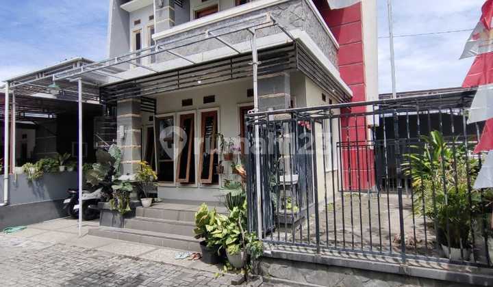 House in a Cluster on Godean Road Km 5 2