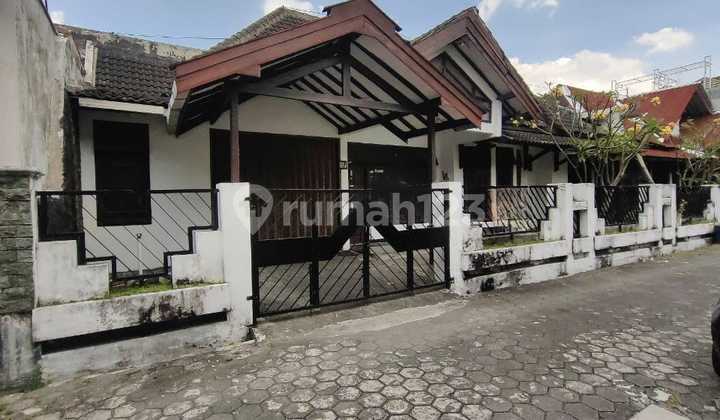 Super Cheap House on Godean Road Km 3