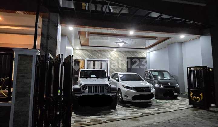 Rumah Super Mewah + Kolam Renang Di Maguwo 1