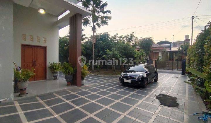 RUMAH MEWAH + KOLAM RENANG DEKAT KAMPUS UGM DAN UII DI JALAN KALIURANG KM 7,5  2