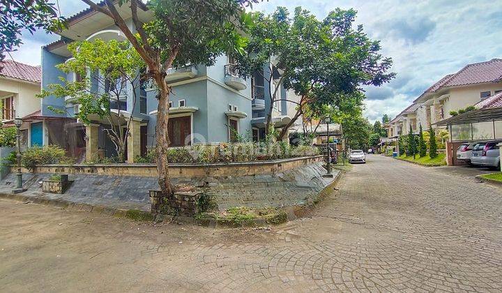 RUMAH CANTIK DAN MURAH DI JAAN GODEAN KM 2  2