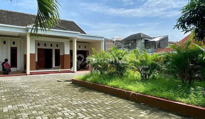 RUMAH SUPER MURAH HALAMAN LUAS  DI GIWANGA N 2