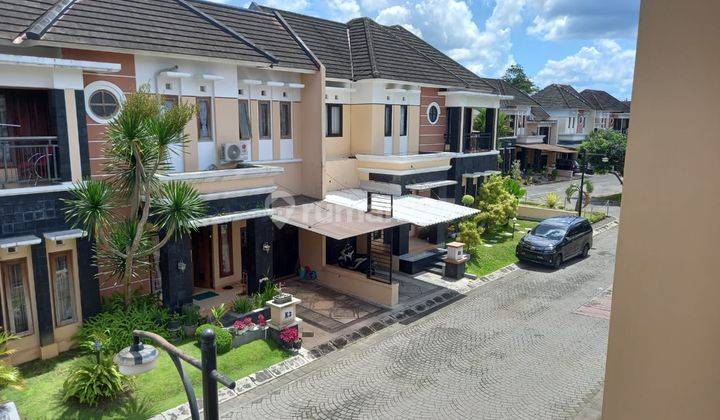 RUMAH CANTIK  DALAM PERUMAHAN DI GODEAN  2