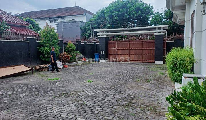 RUMAH MEWAH DAN ASRI DEKAT KAMPUS UGM DI JALAN KALIURANG KM 5,5 2