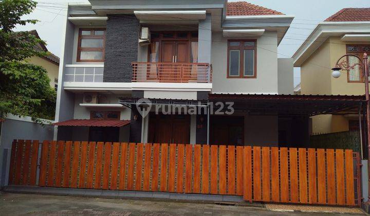 RUMAH MEWAH DAN MEGAH DEKAT KAMPUS UGM DI JALAN KALIURANG KM 6 1