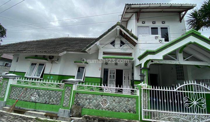 RUMAH  CANTIK DAN MURAH DEKAT KAMPUS UGM DAN UII  DI JALAN KALIURANG KM 7 2