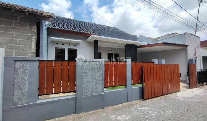 RUMAH CANTIK SIAP HUNI DI PURWOMARTANI YC COCOK 2