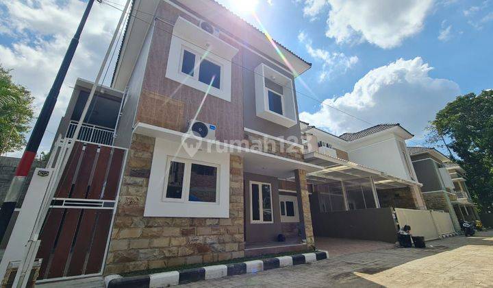 RUMAH.CANTIK SIAP HUNI BERIKUT PERABOT DEKAT KAMPUS UII DI JALAN KALIURANG KM 13 2