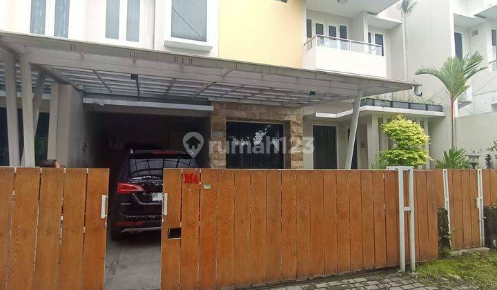 RUMAH CANTIK SUPER MURAH DALAM PERUMAHAN DEKAT KAMPUS UGM DAN UII DI JALAN KALIURANG KM 8 1