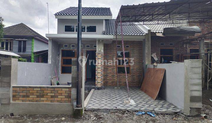 RUMAH SUPER MURAH SEDANG PROSES FINISHING DI SELOMARTANI  1