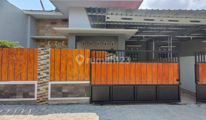 RUMAH BARU CANTIK  SIAP  HUNI DI MAGUWO 1