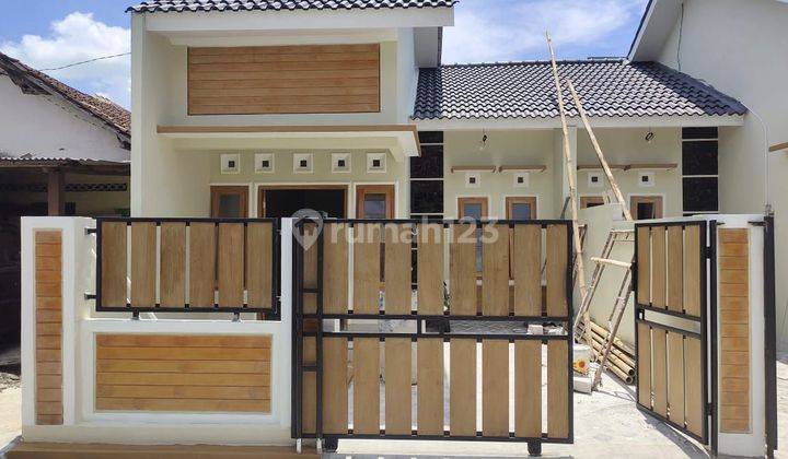 RUMAH CANTIK SIAP HUNI DI MAGUWO  2