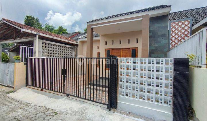 RUMAH CANTIK SIAP HUNI DI PURWOMARTANI  1