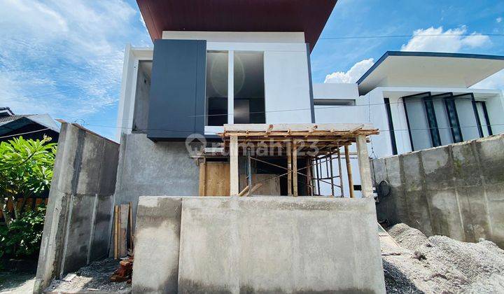 RUMAH CANTIK SEDANG PROSES FINISHING  Di PURWOMARTANI  1