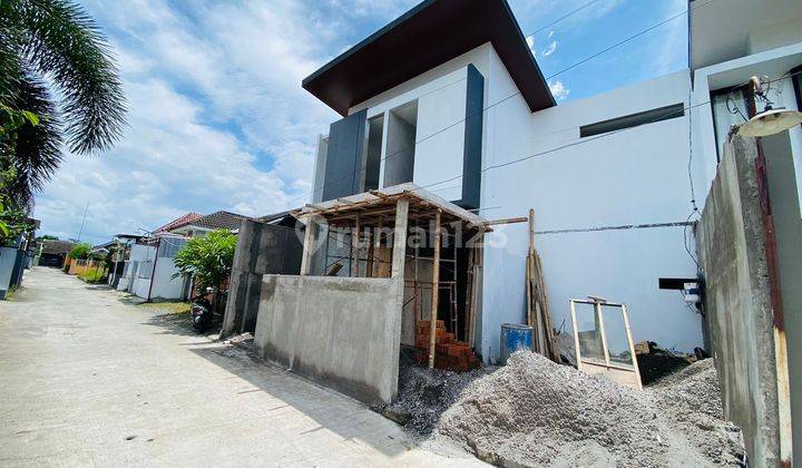 RUMAH CANTIK SEDANG PROSES FINISHING  Di PURWOMARTANI  2