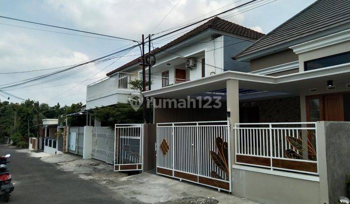 RUMAH CANTIK SIAP HUNI DEKAT KAMPUS UII DI JALAN KALIURANG 2