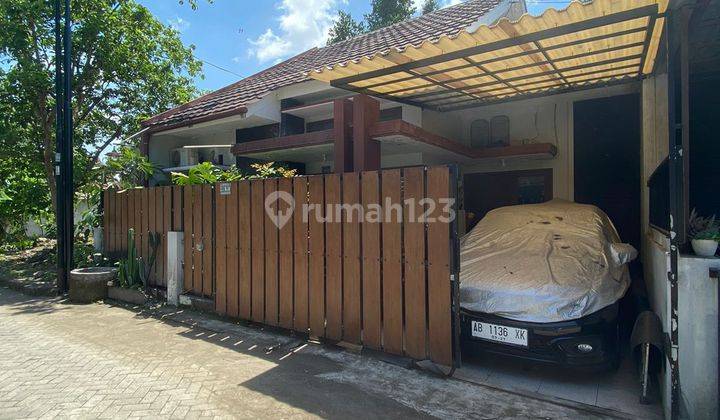 RUMAH CANTIK MURAH BERIKUT FURNITURE DI MAGUWO  2