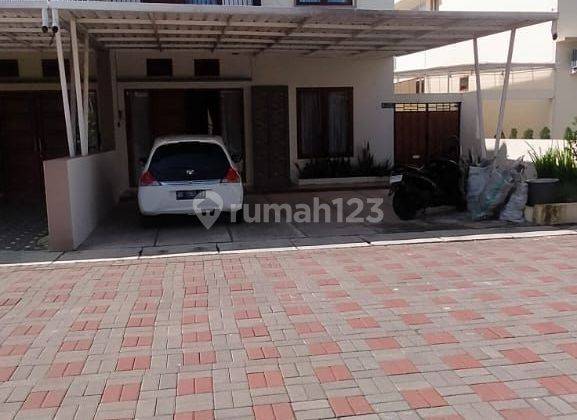 RUMAH MEWAH DALAM PERUMAHAN DI CEBONGAN  1