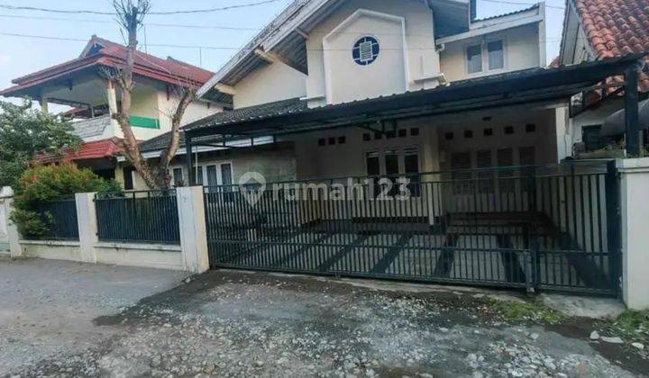 RUMAH MEWAH DEKAT KAMPUS UGM DI JALAN KALIURANG.5 1