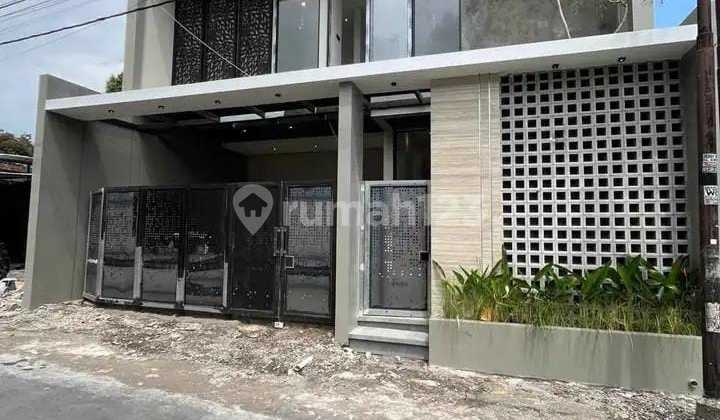 Rumah Mewah Full Furniture Sedang Proses Finishing Di Purwomartani