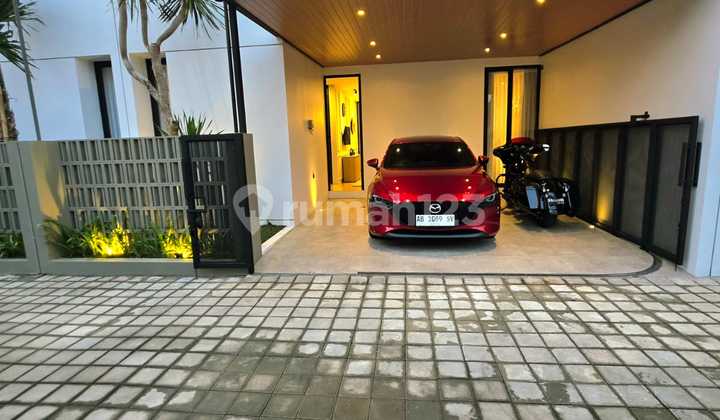 Rumah Cantik Siap Huni Full Furniture Dekat Kampus Ugm dan Uii di Jalan Kaliurang Km 10