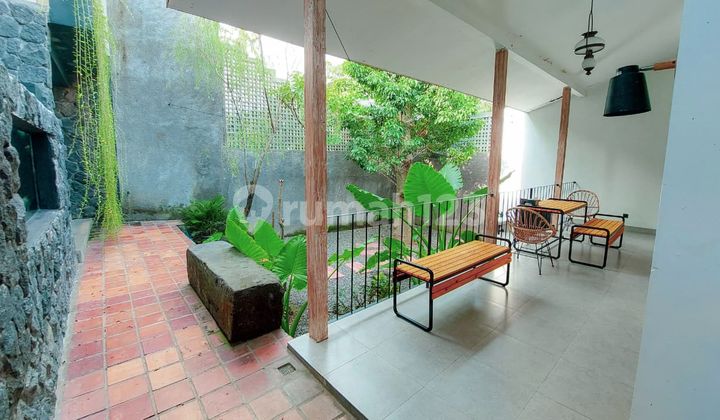 Rumah dengan Style Villa Modern Tropical di Gamoing 2