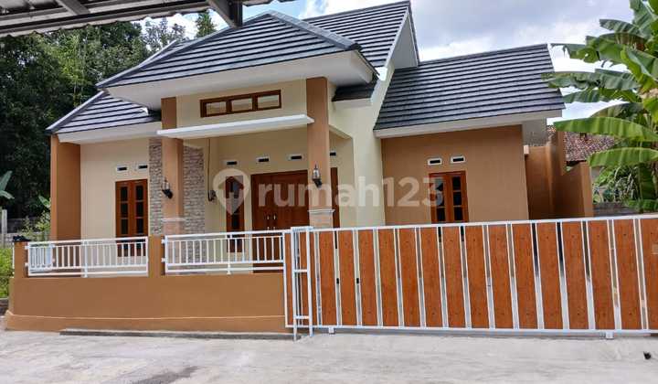Rumah Baru Siap Huni Di Sayegan 2