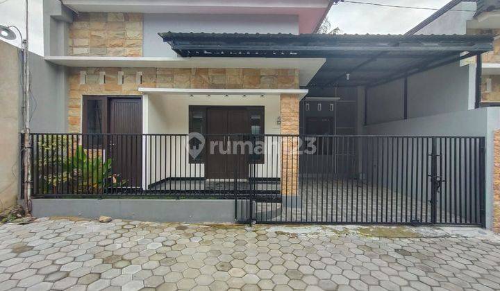 Rumah Cantik Siap Huni Di Wedomartani 1