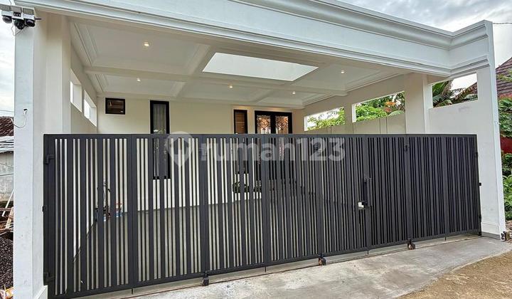 Rumah Mewah Full Furniture Dekat Kampus di Maguwo Rumah Mewah Full Furniture Dekat Kampus di Maguwo