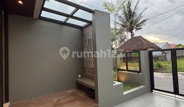 Beautiful House Near UGM and UII Campuses on Jalan Kaliurang Km 10 2