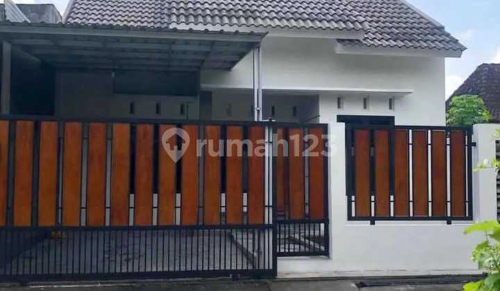 Super Cheap House Near UII and UGM Campus on Jalan Kaliurang Km 10 Super Cheap House Near UII and UGM Campus on Jalan Kaliurang Km 10