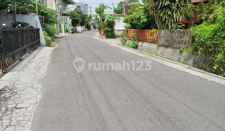 Jual Tanah Bonus Bangunan di Jalan Kaliurang Km 5