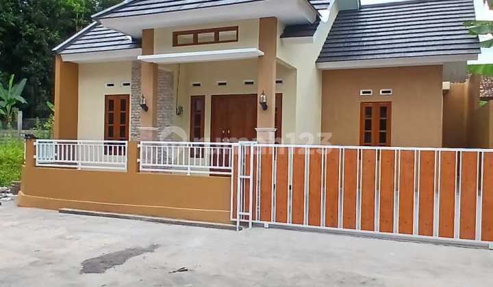 Rumah Baru Siap Huni Di Sayegan 1