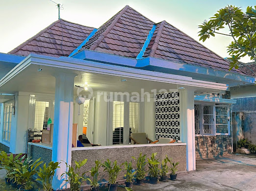 Colonial Concept House in the City Center Near Taman Siswa 1