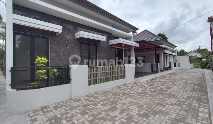 Ready-to-Occupy New House Near UII Campus on Jalan Kaliurang Km 13 2
