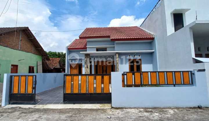 Rumah Baru Siap Huni Di Jalan Godean Km 8 Rumah Baru Siap Huni Di Jalan Godean Km 8