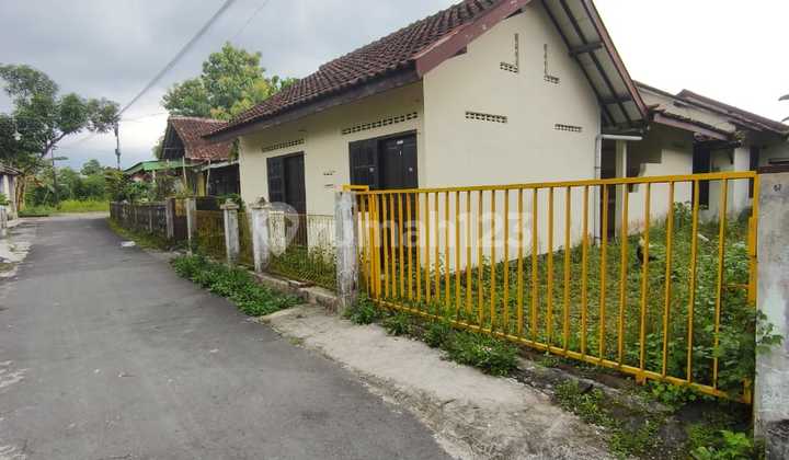 Super Cheap Boarding House Near UII Campus on Jalan Kaliurang Km 13 2